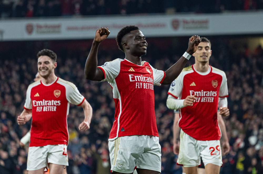 LPL夏季赛W3D6：WE与LGD登峰关键一战，RNG再度换下Zdz