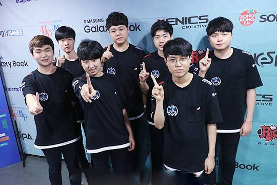 LCS赛区的日程安排将会在北京时间2023年1月11日，凌晨3-7点开始进行